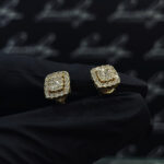 Oorknoppen vierkant model met Zirkonia's