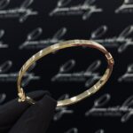 Slaven armband met schroef motief
