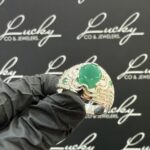 Zilveren ring groene steen